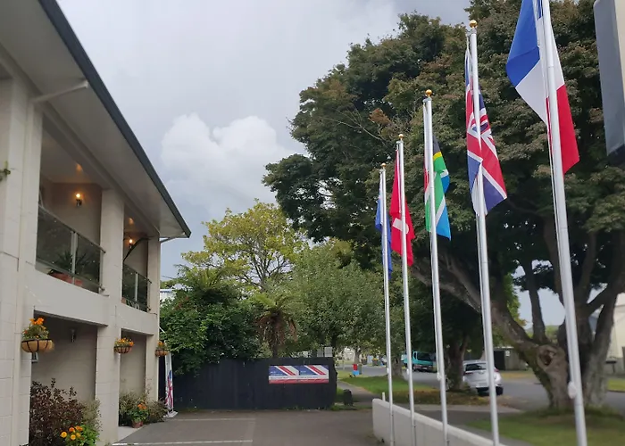 식스 온 유니언 모텔 4*